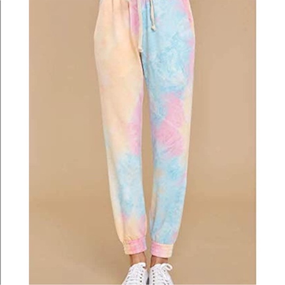 NWOT Tie Dye Hoodie & Joggers 2 Piece Set Size Small - Picture 3 of 9